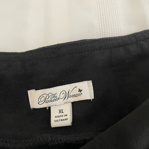 The Pioneer Woman Black Ankle Pants - Picture 2 of 4